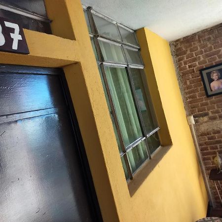 Give House Bed & Breakfast Guatemala City Luaran gambar