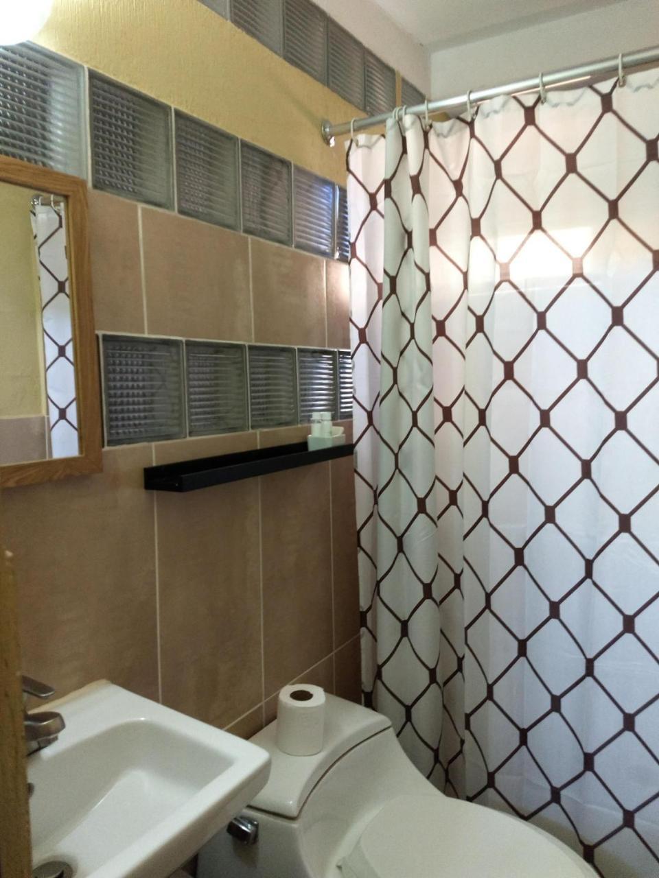 Give House Bed & Breakfast Guatemala City Luaran gambar