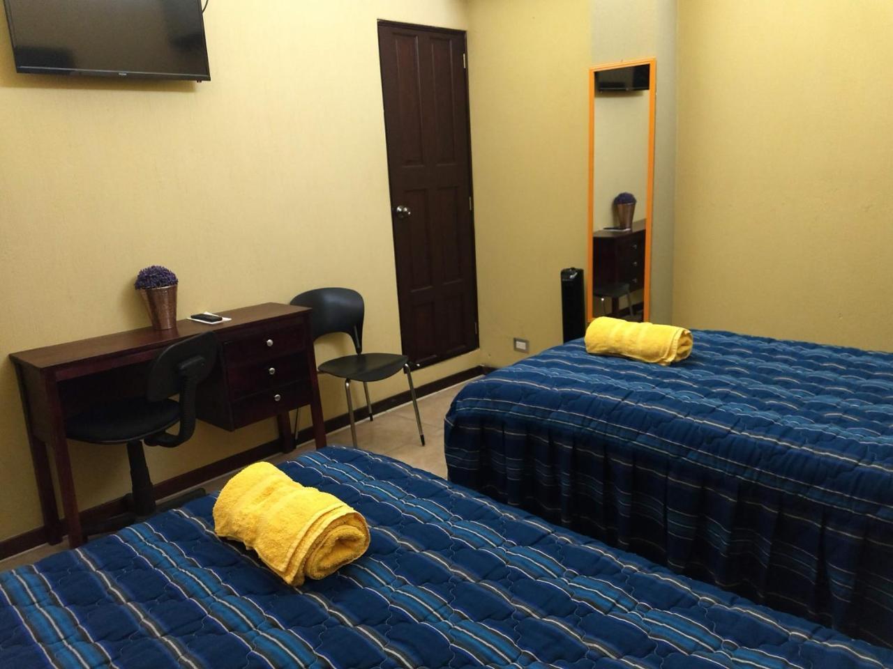 Give House Bed & Breakfast Guatemala City Luaran gambar